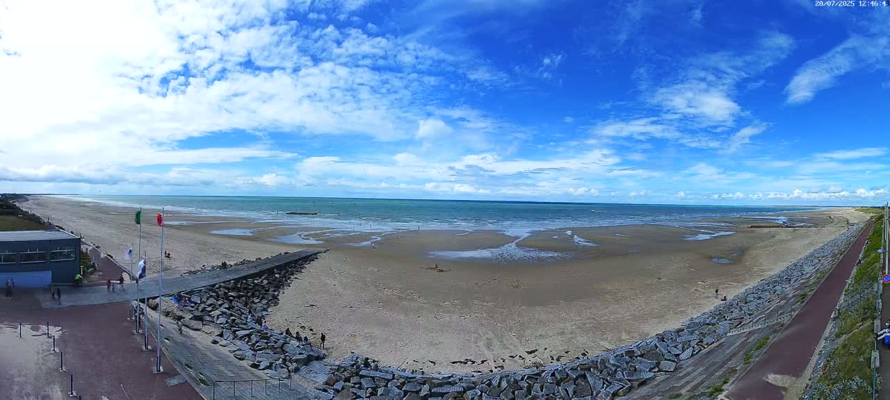 Pirou Beach (Pirou Plage) & Atlantic View Rotary Live Cam - Coutances, Manche, Normandie, France