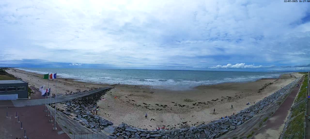 Pirou Beach (Pirou Plage) & Atlantic View Rotary Live Cam - Coutances, Manche, Normandie, France