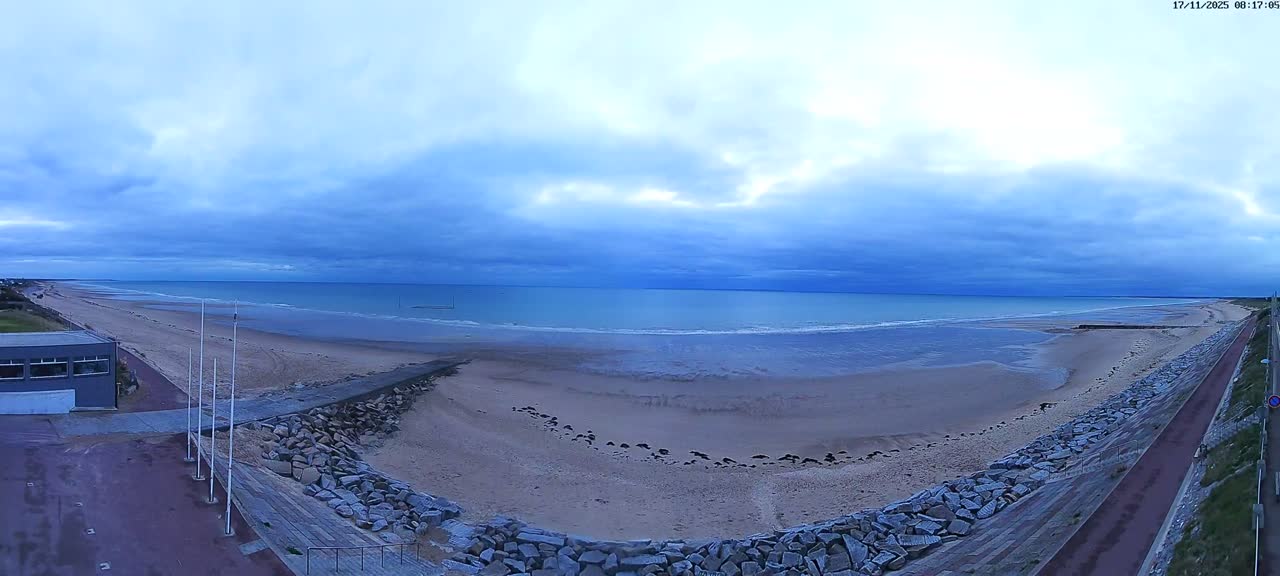 Pirou Beach (Pirou Plage) & Atlantic View Rotary Live Cam - Coutances, Manche, Normandie, France