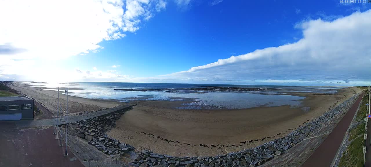 Pirou Beach (Pirou Plage) & Atlantic View Rotary Live Cam - Coutances, Manche, Normandie, France