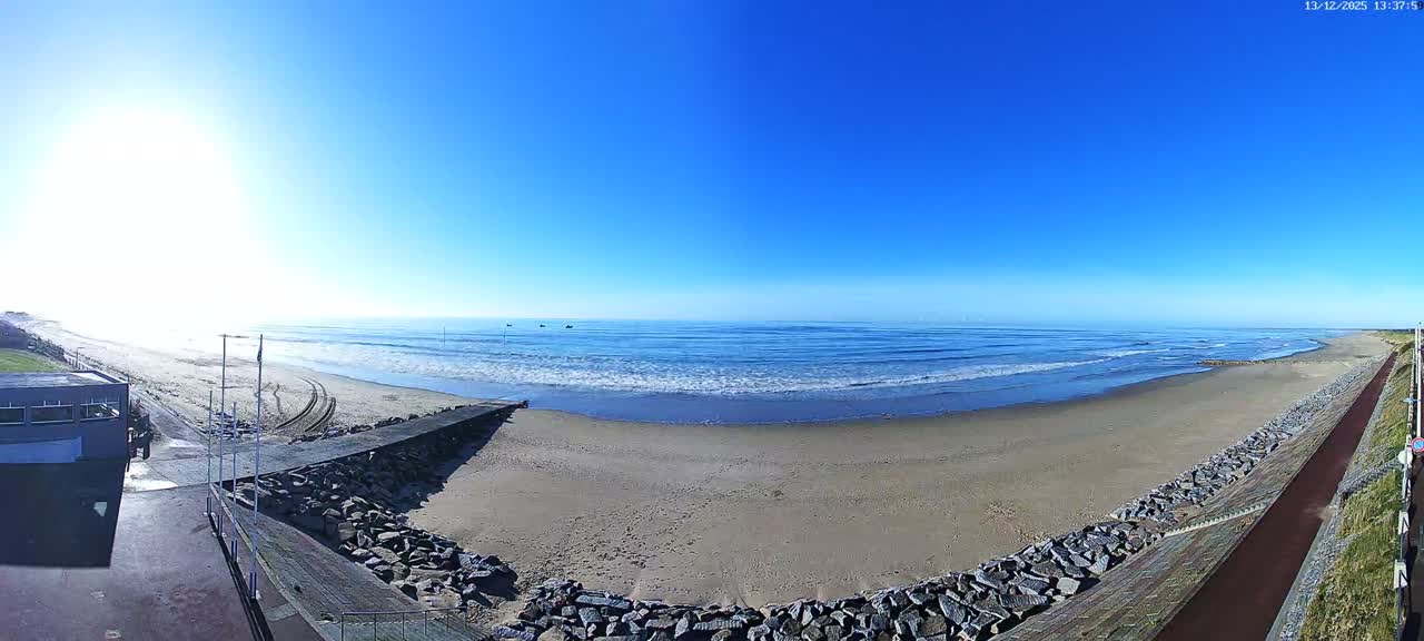 Pirou Beach (Pirou Plage) & Atlantic View Rotary Live Cam - Coutances, Manche, Normandie, France