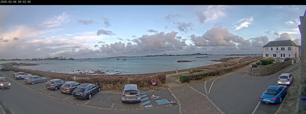 Ile de Batz Island View from Roscoff Live Cam - 	Morlaix, 	Finistère, 	Bretagne, France