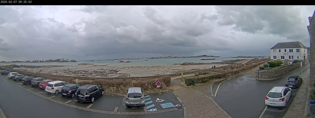 Ile de Batz Island View from Roscoff Live Cam - 	Morlaix, 	Finistère, 	Bretagne, France