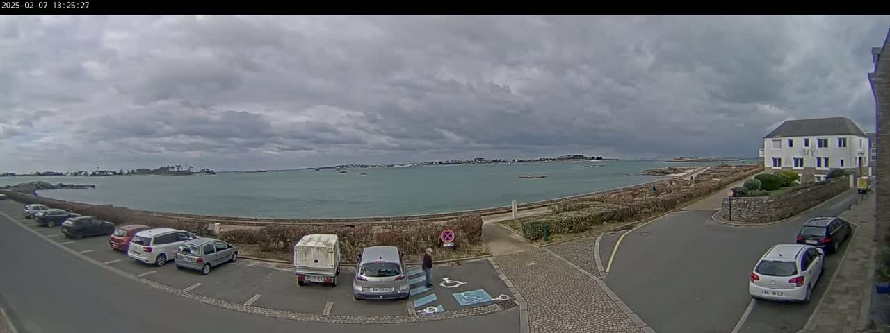 Ile de Batz Island View from Roscoff Live Cam - 	Morlaix, 	Finistère, 	Bretagne, France