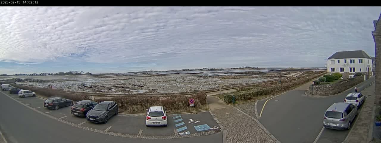 Ile de Batz Island View from Roscoff Live Cam - 	Morlaix, 	Finistère, 	Bretagne, France