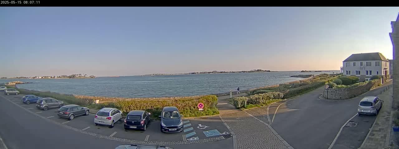 Ile de Batz Island View from Roscoff Live Cam - 	Morlaix, 	Finistère, 	Bretagne, France