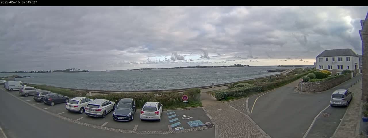 Ile de Batz Island View from Roscoff Live Cam - 	Morlaix, 	Finistère, 	Bretagne, France
