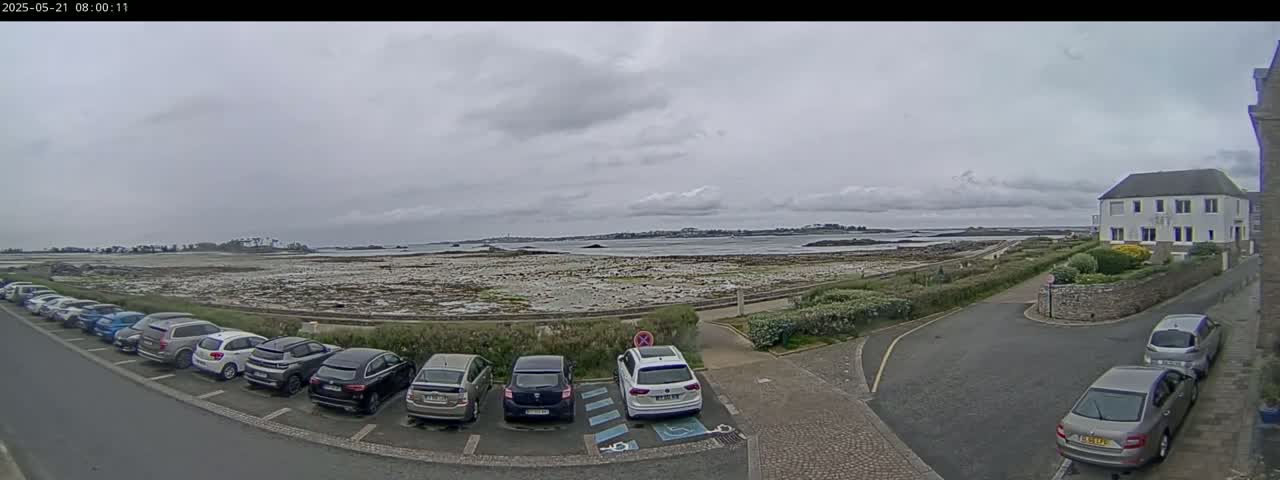 Ile de Batz Island View from Roscoff Live Cam - 	Morlaix, 	Finistère, 	Bretagne, France