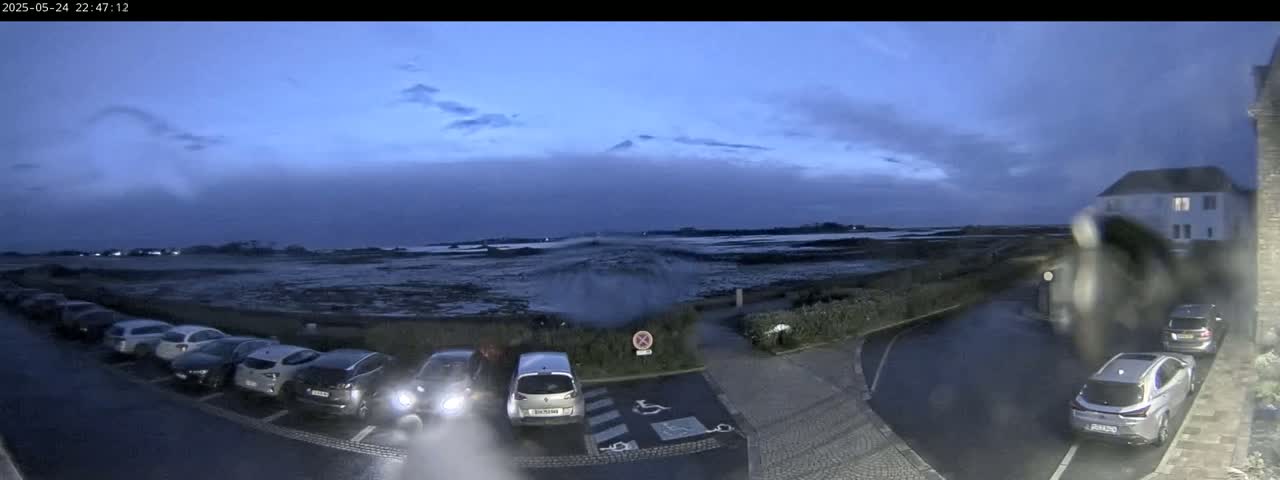 Ile de Batz Island View from Roscoff Live Cam - 	Morlaix, 	Finistère, 	Bretagne, France