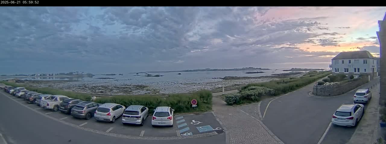 Ile de Batz Island View from Roscoff Live Cam - 	Morlaix, 	Finistère, 	Bretagne, France