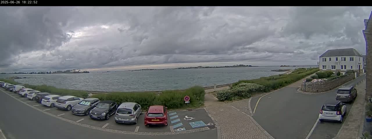Ile de Batz Island View from Roscoff Live Cam - 	Morlaix, 	Finistère, 	Bretagne, France