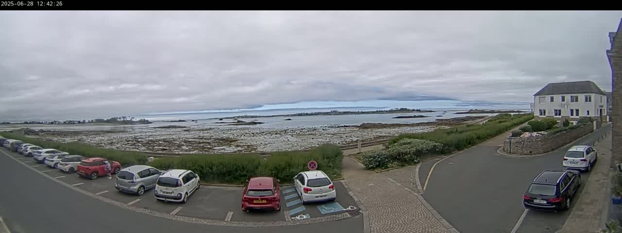 Ile de Batz Island View from Roscoff Live Cam - 	Morlaix, 	Finistère, 	Bretagne, France