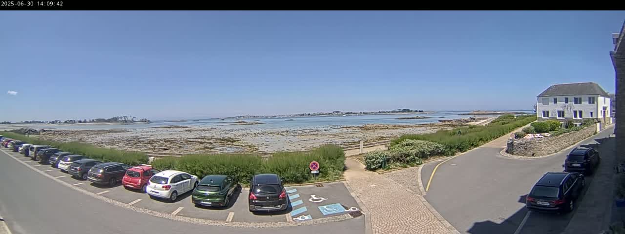 Ile de Batz Island View from Roscoff Live Cam - 	Morlaix, 	Finistère, 	Bretagne, France
