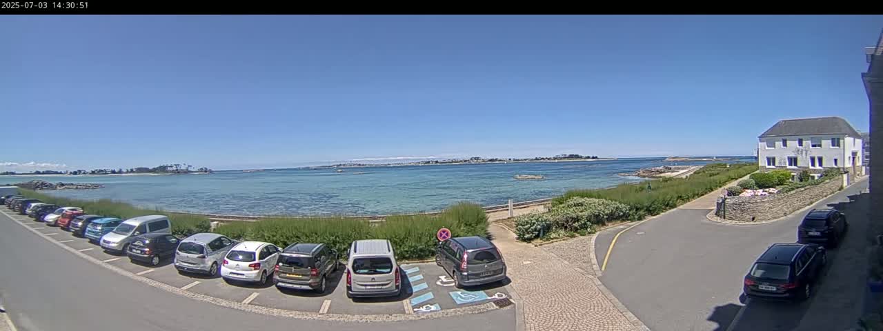 Ile de Batz Island View from Roscoff Live Cam - 	Morlaix, 	Finistère, 	Bretagne, France