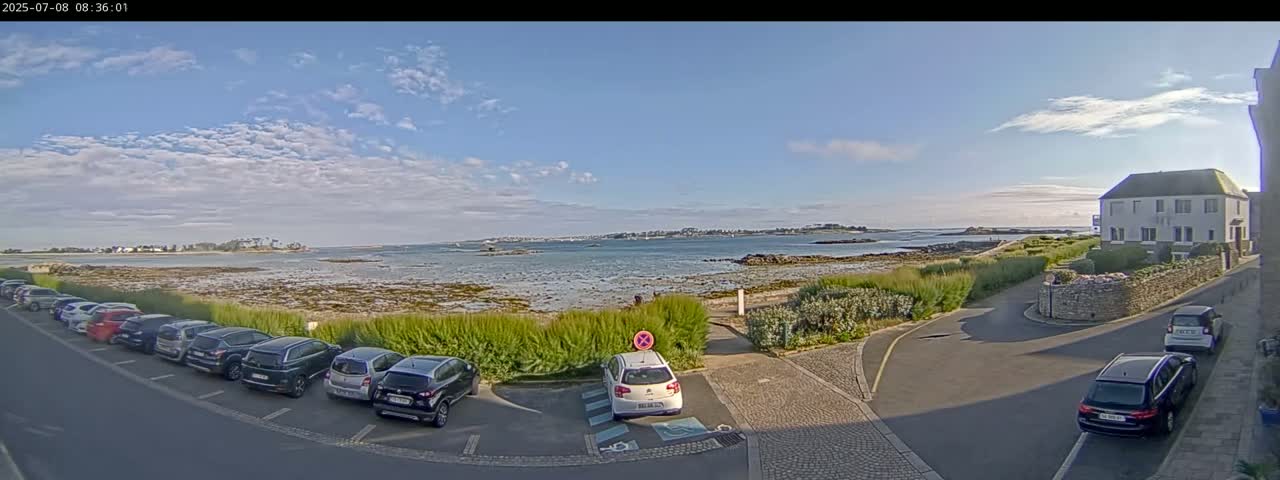 Ile de Batz Island View from Roscoff Live Cam - 	Morlaix, 	Finistère, 	Bretagne, France