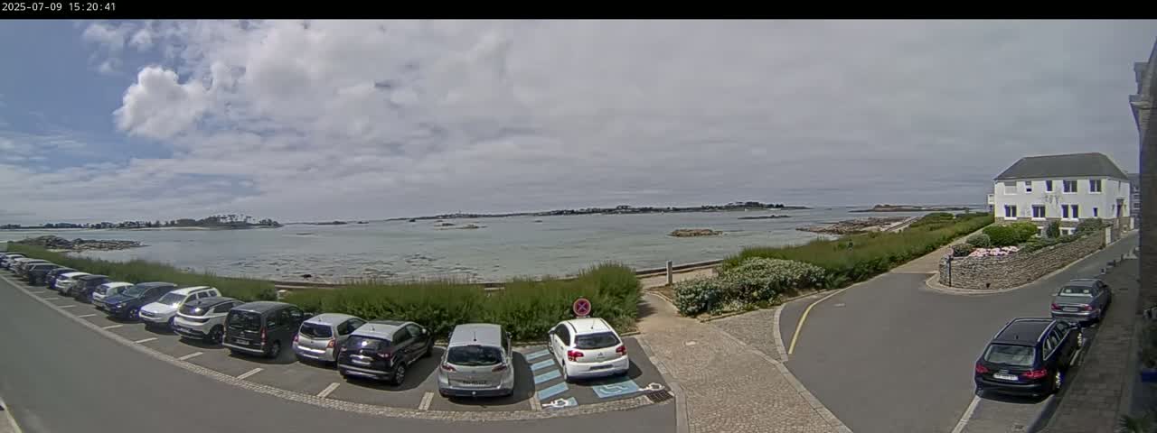 Ile de Batz Island View from Roscoff Live Cam - 	Morlaix, 	Finistère, 	Bretagne, France