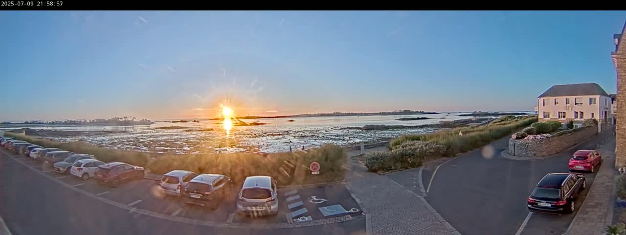 Ile de Batz Island View from Roscoff Live Cam - 	Morlaix, 	Finistère, 	Bretagne, France