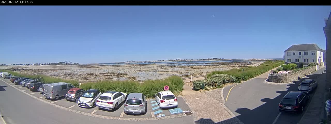 Ile de Batz Island View from Roscoff Live Cam - 	Morlaix, 	Finistère, 	Bretagne, France