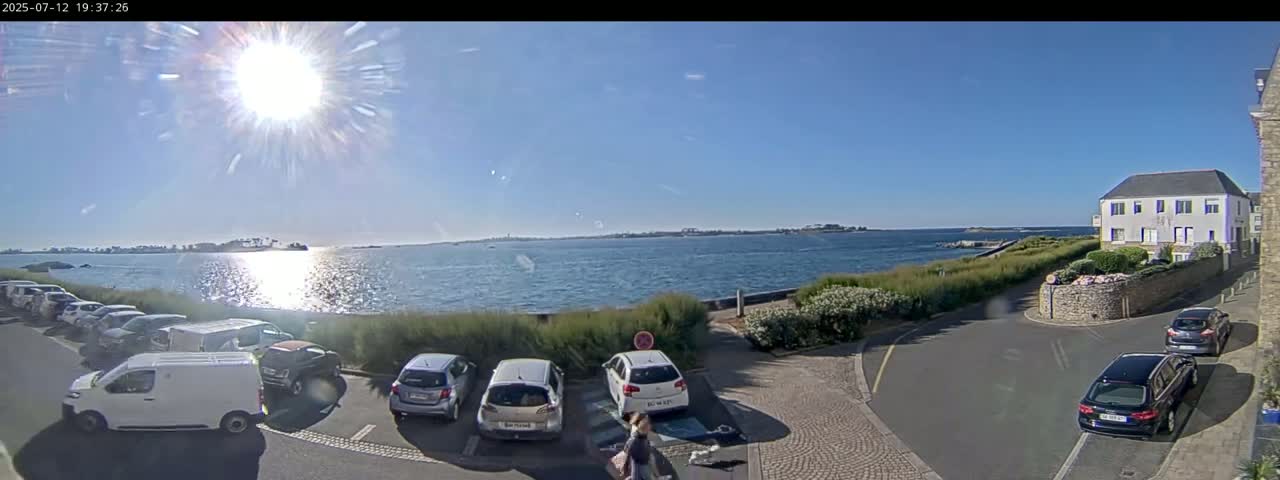 Ile de Batz Island View from Roscoff Live Cam - 	Morlaix, 	Finistère, 	Bretagne, France