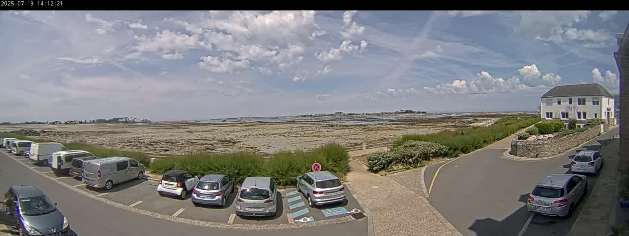 Ile de Batz Island View from Roscoff Live Cam - 	Morlaix, 	Finistère, 	Bretagne, France