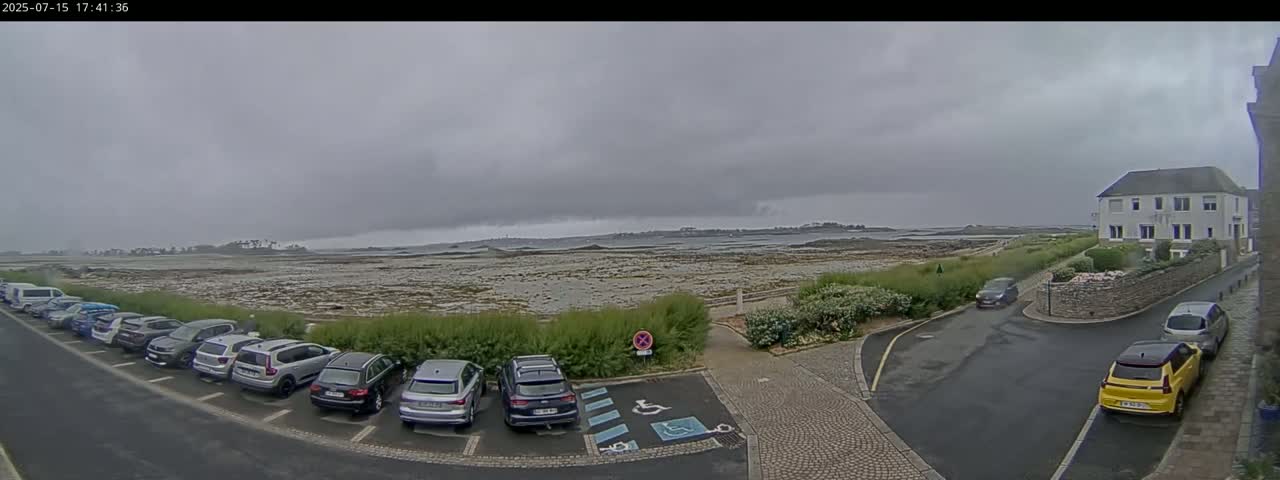 Ile de Batz Island View from Roscoff Live Cam - 	Morlaix, 	Finistère, 	Bretagne, France