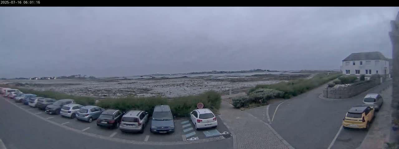 Ile de Batz Island View from Roscoff Live Cam - 	Morlaix, 	Finistère, 	Bretagne, France