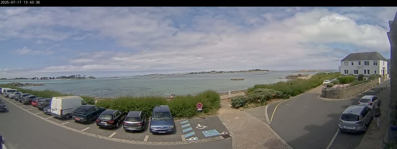 Ile de Batz Island View from Roscoff Live Cam - 	Morlaix, 	Finistère, 	Bretagne, France