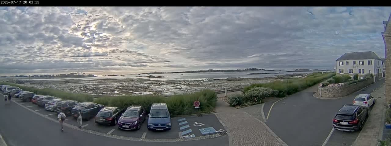 Ile de Batz Island View from Roscoff Live Cam - 	Morlaix, 	Finistère, 	Bretagne, France