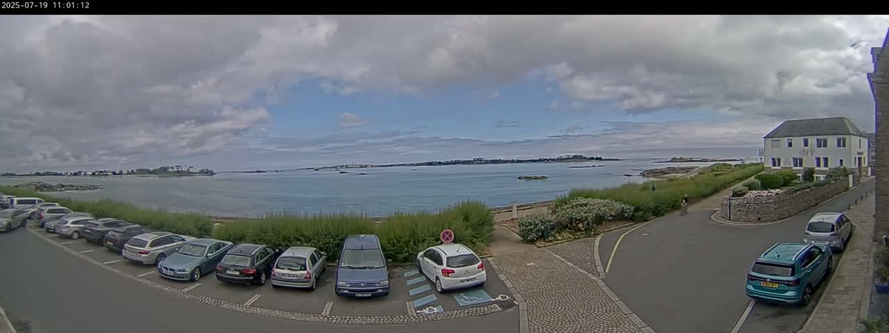 Ile de Batz Island View from Roscoff Live Cam - 	Morlaix, 	Finistère, 	Bretagne, France