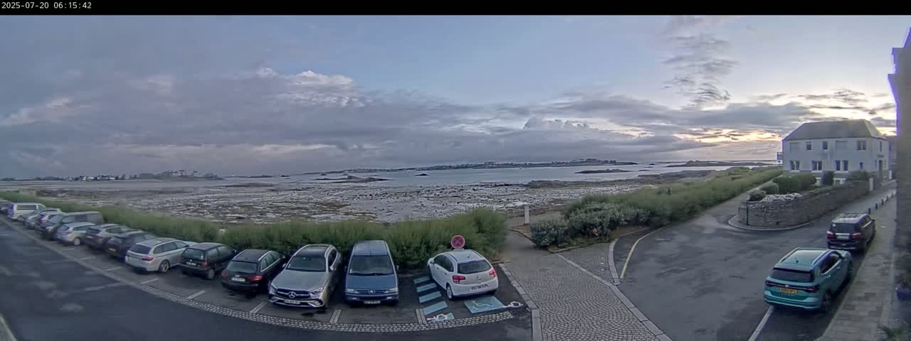 Ile de Batz Island View from Roscoff Live Cam - 	Morlaix, 	Finistère, 	Bretagne, France