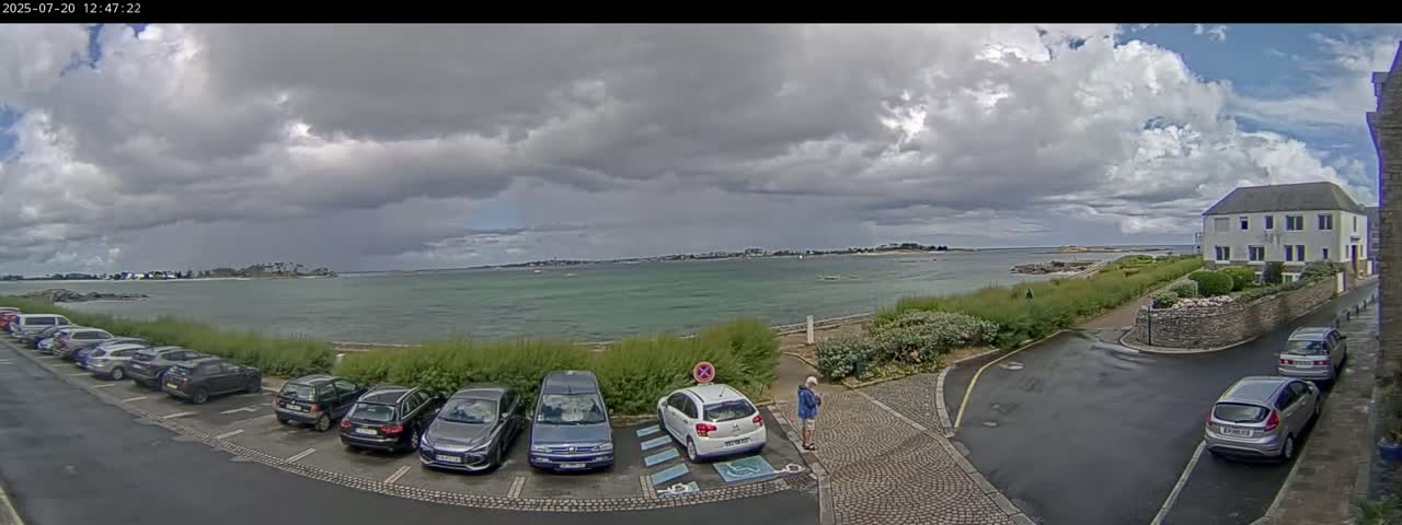 Ile de Batz Island View from Roscoff Live Cam - 	Morlaix, 	Finistère, 	Bretagne, France