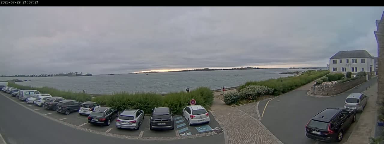 Ile de Batz Island View from Roscoff Live Cam - 	Morlaix, 	Finistère, 	Bretagne, France