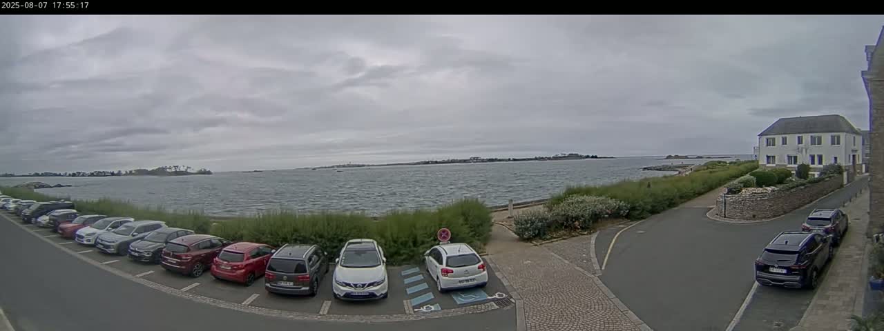 Ile de Batz Island View from Roscoff Live Cam - 	Morlaix, 	Finistère, 	Bretagne, France