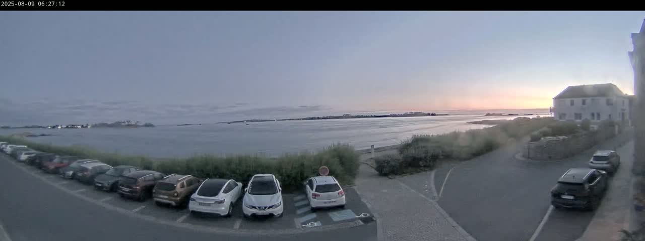 Ile de Batz Island View from Roscoff Live Cam - 	Morlaix, 	Finistère, 	Bretagne, France