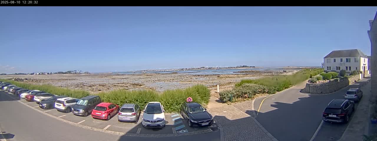 Ile de Batz Island View from Roscoff Live Cam - 	Morlaix, 	Finistère, 	Bretagne, France