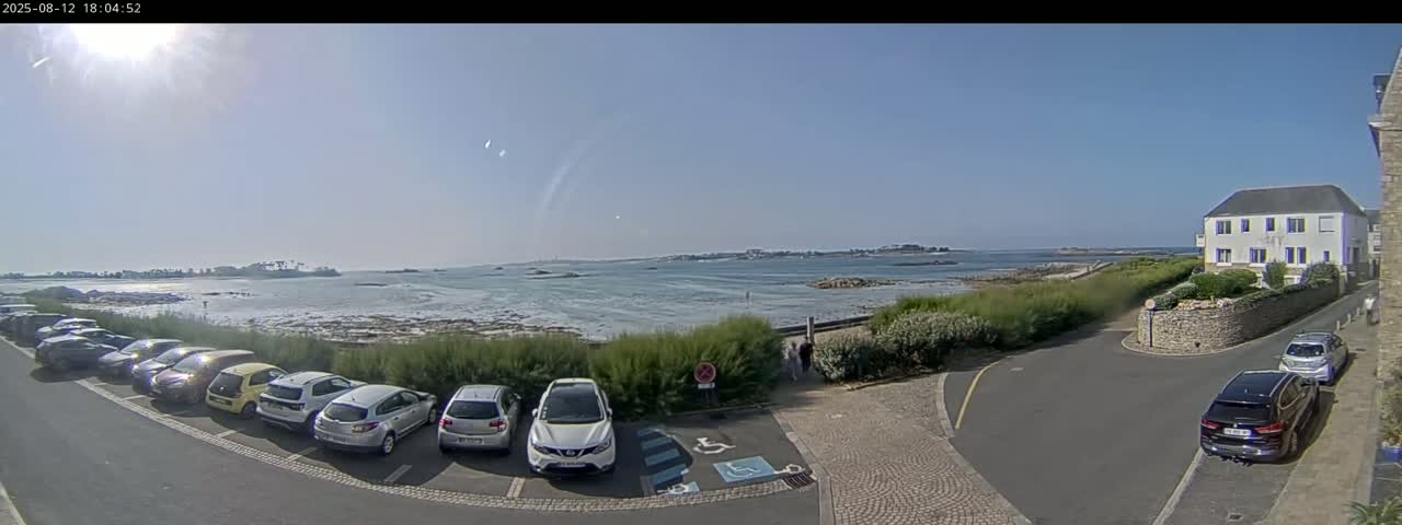 Ile de Batz Island View from Roscoff Live Cam - 	Morlaix, 	Finistère, 	Bretagne, France