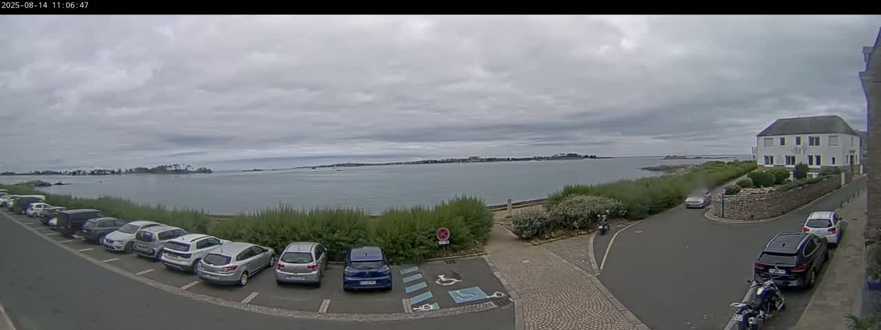 Ile de Batz Island View from Roscoff Live Cam - 	Morlaix, 	Finistère, 	Bretagne, France