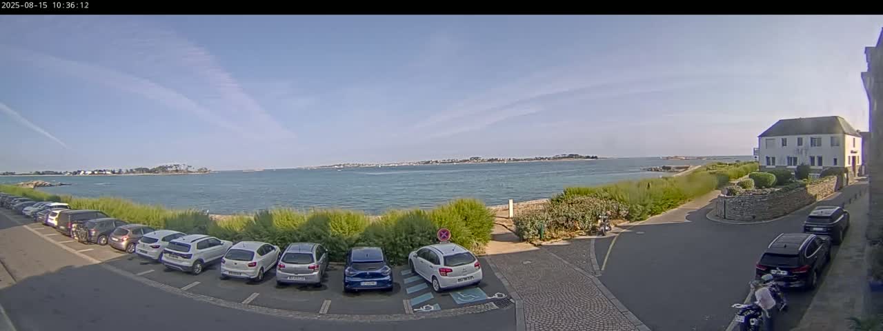 Ile de Batz Island View from Roscoff Live Cam - 	Morlaix, 	Finistère, 	Bretagne, France