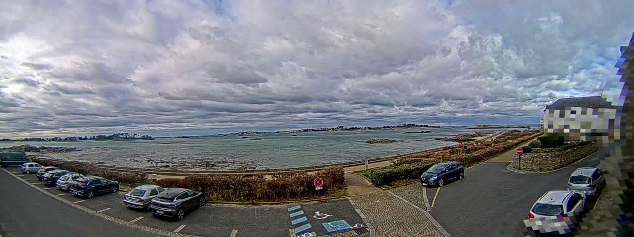 Ile de Batz Island View from Roscoff Live Cam - 	Morlaix, 	Finistère, 	Bretagne, France