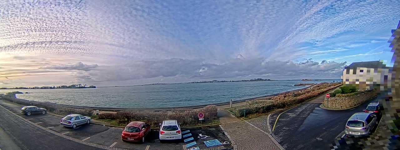 Ile de Batz Island View from Roscoff Live Cam - 	Morlaix, 	Finistère, 	Bretagne, France
