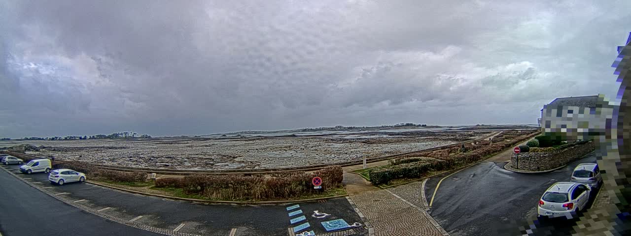 Ile de Batz Island View from Roscoff Live Cam - 	Morlaix, 	Finistère, 	Bretagne, France