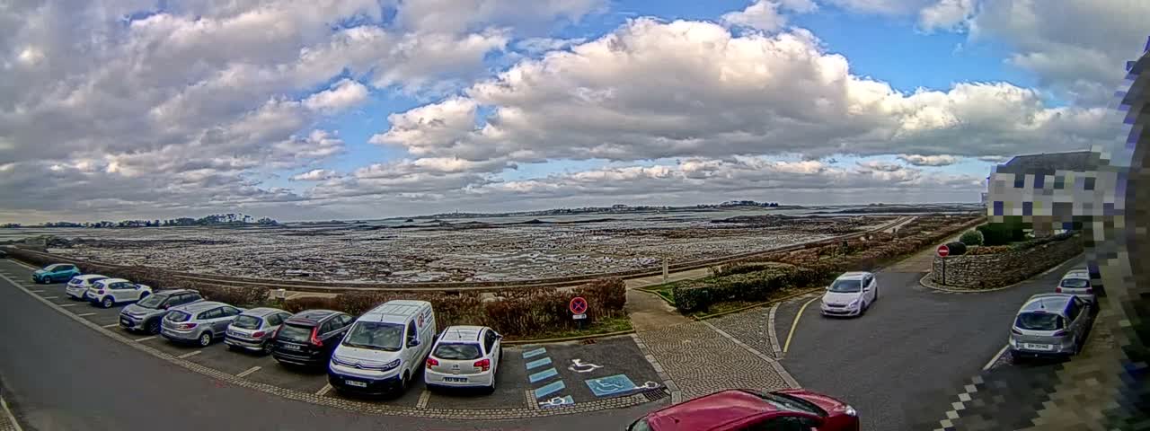 Ile de Batz Island View from Roscoff Live Cam - 	Morlaix, 	Finistère, 	Bretagne, France
