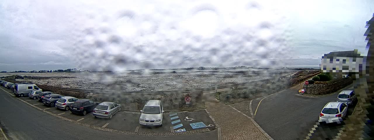 Ile de Batz Island View from Roscoff Live Cam - 	Morlaix, 	Finistère, 	Bretagne, France