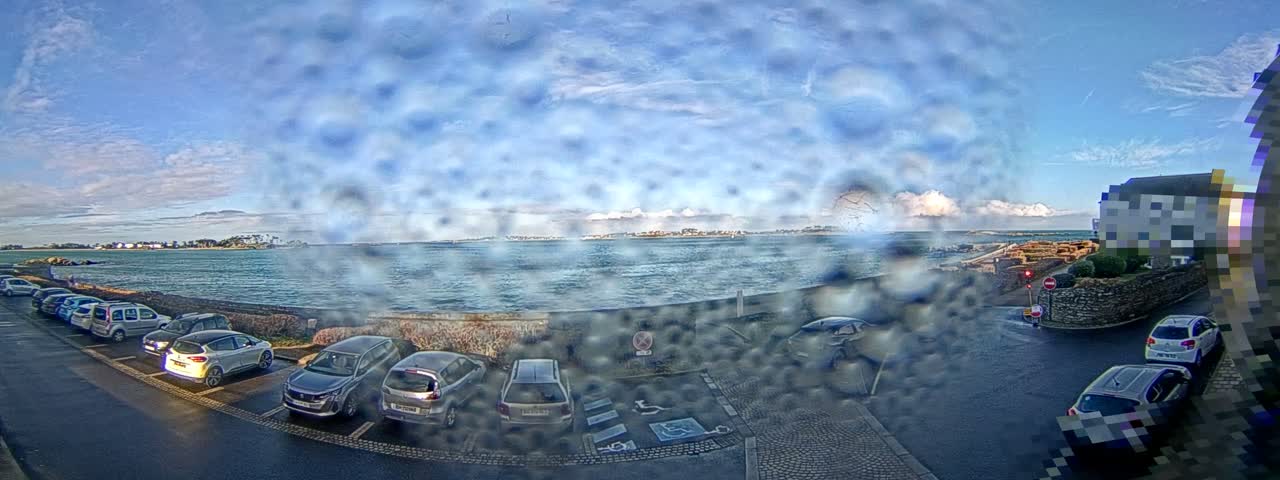 Ile de Batz Island View from Roscoff Live Cam - 	Morlaix, 	Finistère, 	Bretagne, France