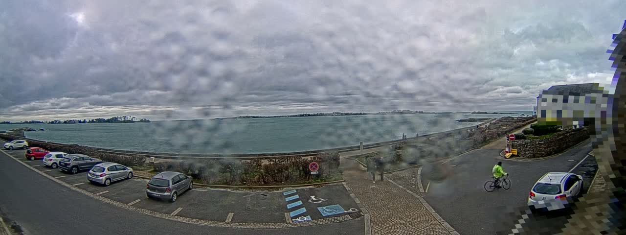Ile de Batz Island View from Roscoff Live Cam - 	Morlaix, 	Finistère, 	Bretagne, France