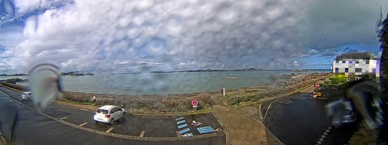 Ile de Batz Island View from Roscoff Live Cam - 	Morlaix, 	Finistère, 	Bretagne, France