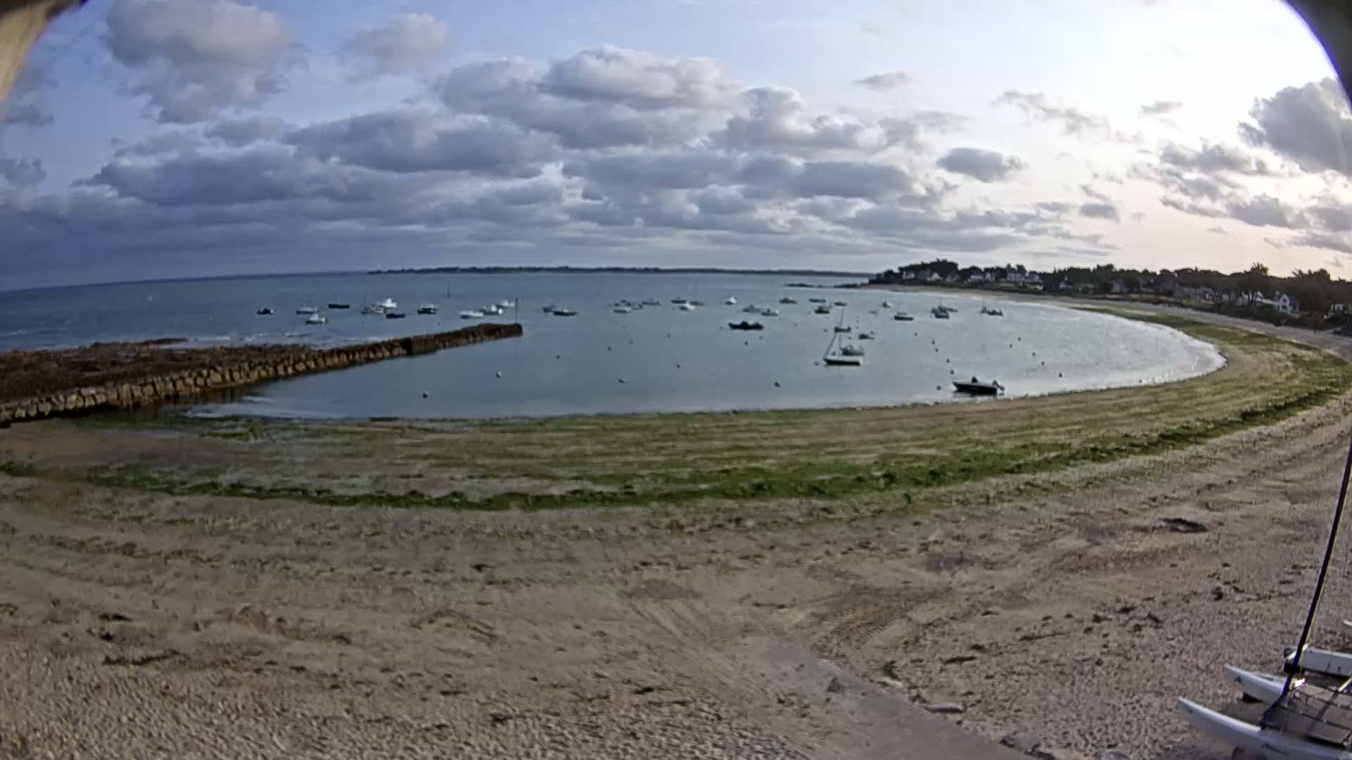  Mesquer , Plage de Lanseria Beach Live Cam - Saint-Nazaire, Loire-Atlantique, Pays de la Loire, France