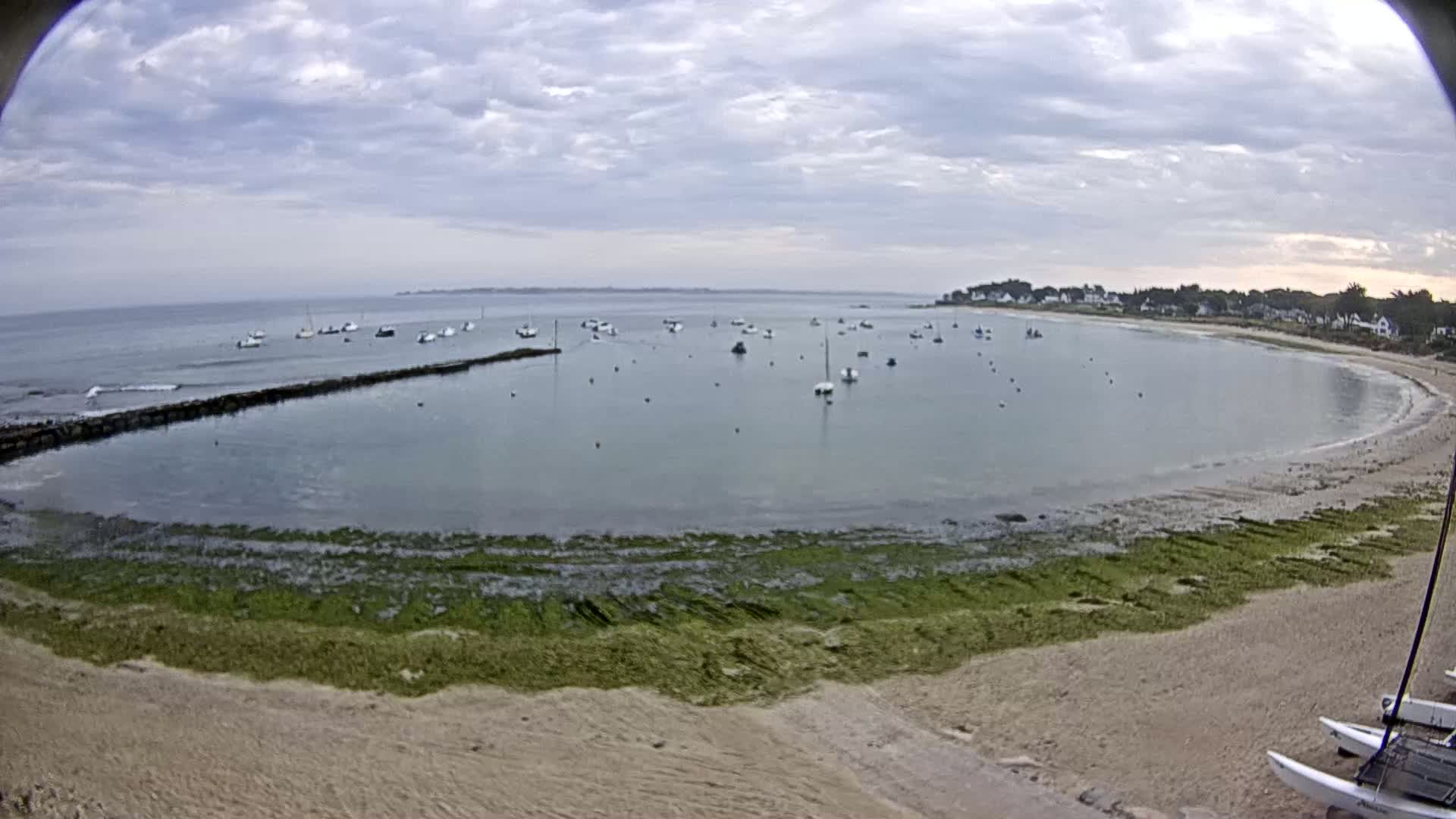  Mesquer , Plage de Lanseria Beach Live Cam - Saint-Nazaire, Loire-Atlantique, Pays de la Loire, France