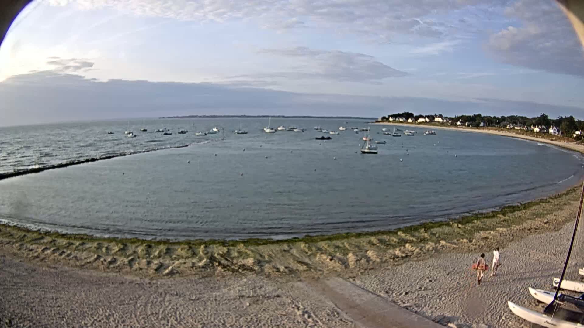  Mesquer , Plage de Lanseria Beach Live Cam - Saint-Nazaire, Loire-Atlantique, Pays de la Loire, France