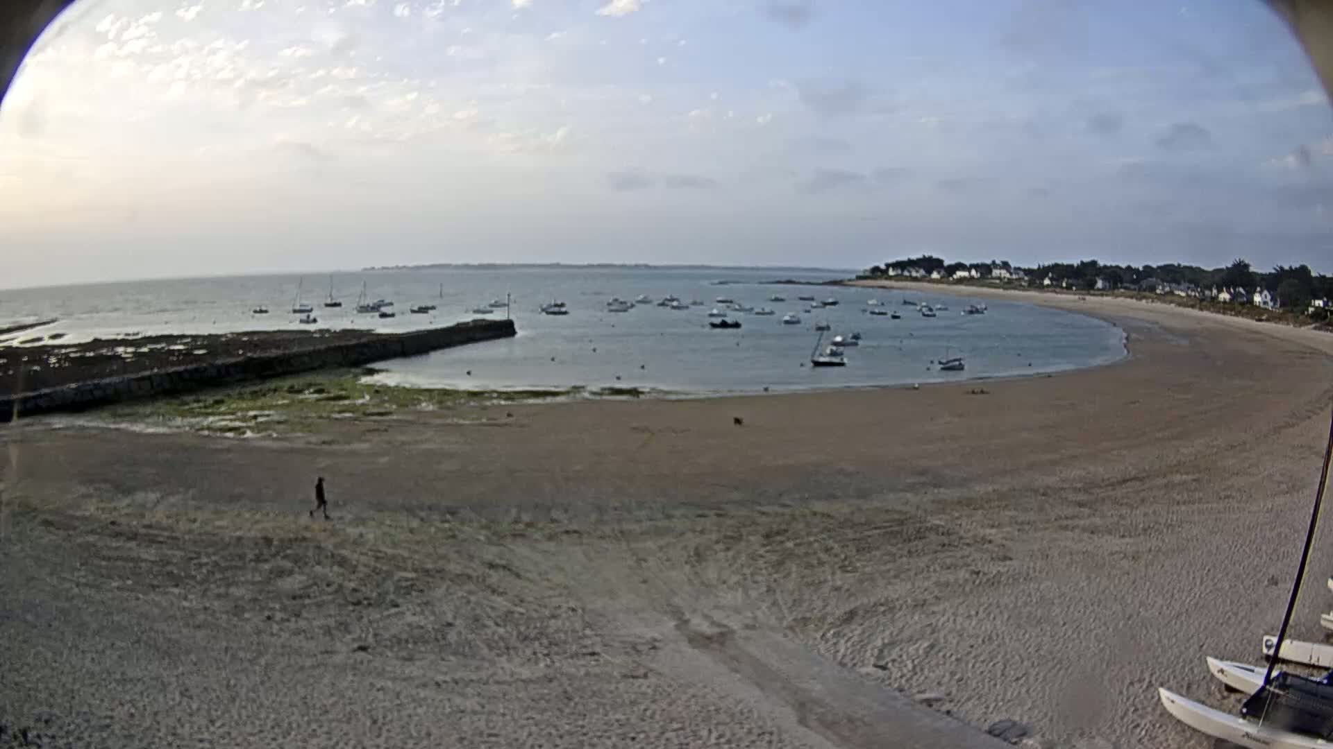  Mesquer , Plage de Lanseria Beach Live Cam - Saint-Nazaire, Loire-Atlantique, Pays de la Loire, France